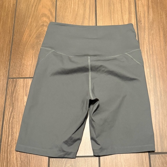 Girlfriend Collective Muted Green Bike Shorts - Picture 4 of 4